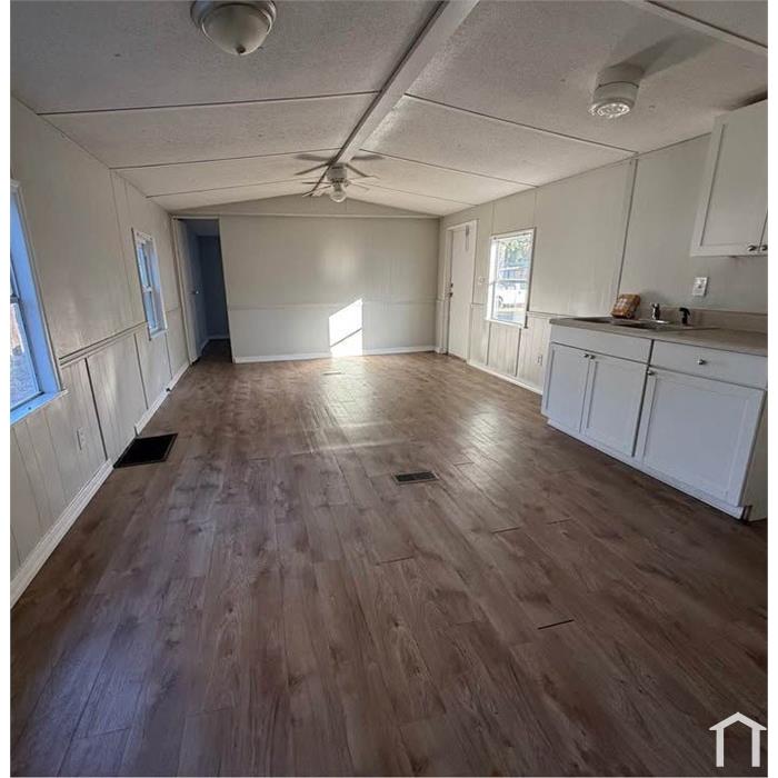 Sterlingwood second listing photo 1
